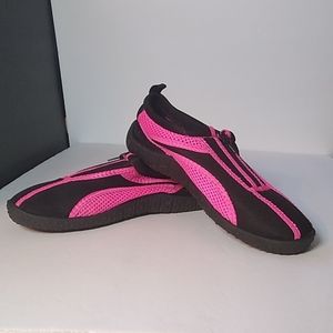 Water Shoe's Women by Seven . Size 6 . Black / Pink .